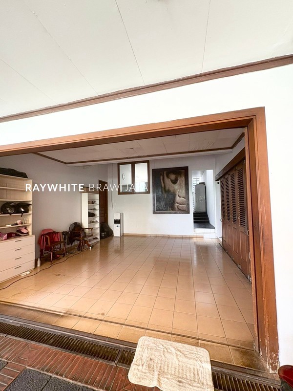 Rumah dalam Komplek Tenang Area Metro Alam Pondok Indah