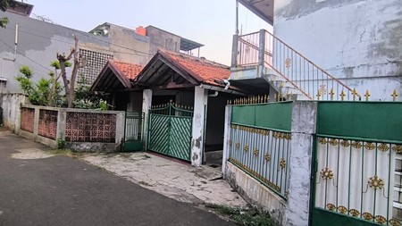 Rumah + Rumah Kost Pasar Minggu