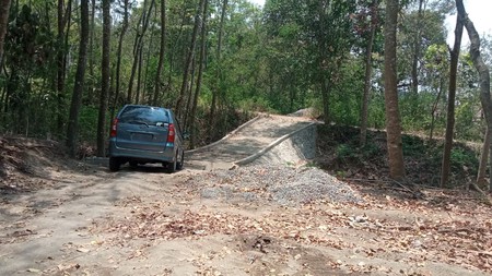 Tanah Luas 5338 Meter Persegi Dekat Museum Ulen Sentulu, pakem, Sleman, View Spektakuler Cocok untuk Villa/Resort