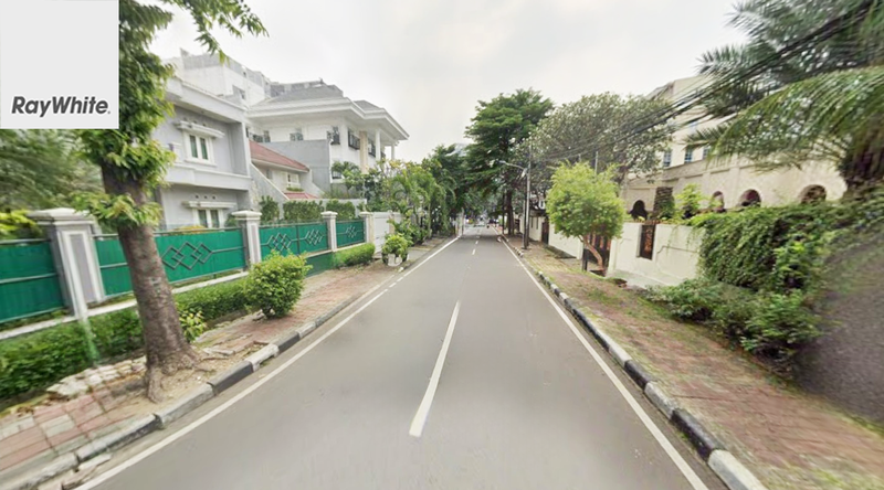 FOR SALE Rumahtua Area Komersial Bisa Dibangun 6 Lantai - Cikini Jakarta Pusat
