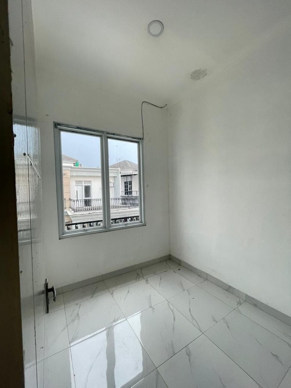 Jual cepat rumah area Royal Margonda Riverside Depok Jawa Barat