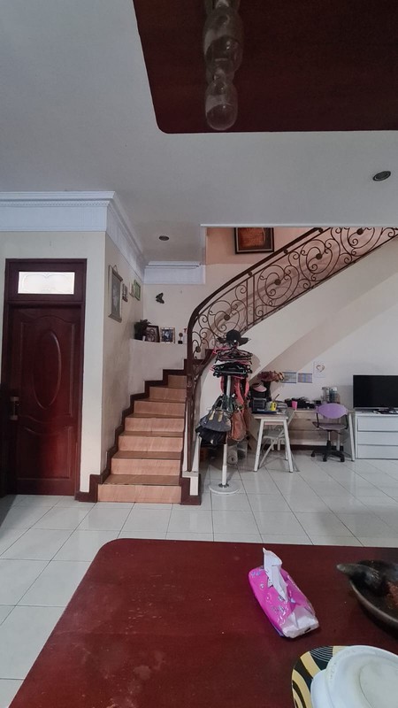 JUAL RUMAH HOOK DUKUH KUPANG SURABAYA