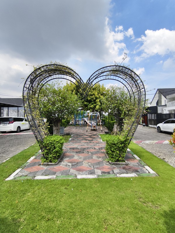 Rekomendasi Rumah dengan Tanah Luas 7 x 13 dekat Tol Tambak Sumur & Bandara Juanda