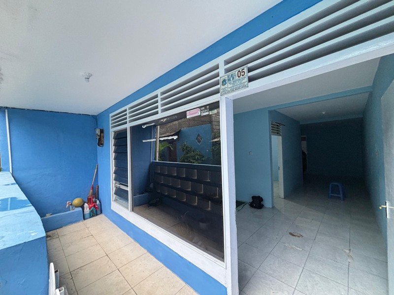 Rumah sudah Renovasi 2 Lantai di Belakang Mall Kota Kasablanka