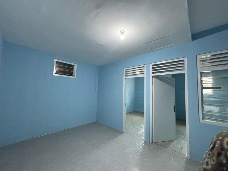 Rumah sudah Renovasi 2 Lantai di Belakang Mall Kota Kasablanka