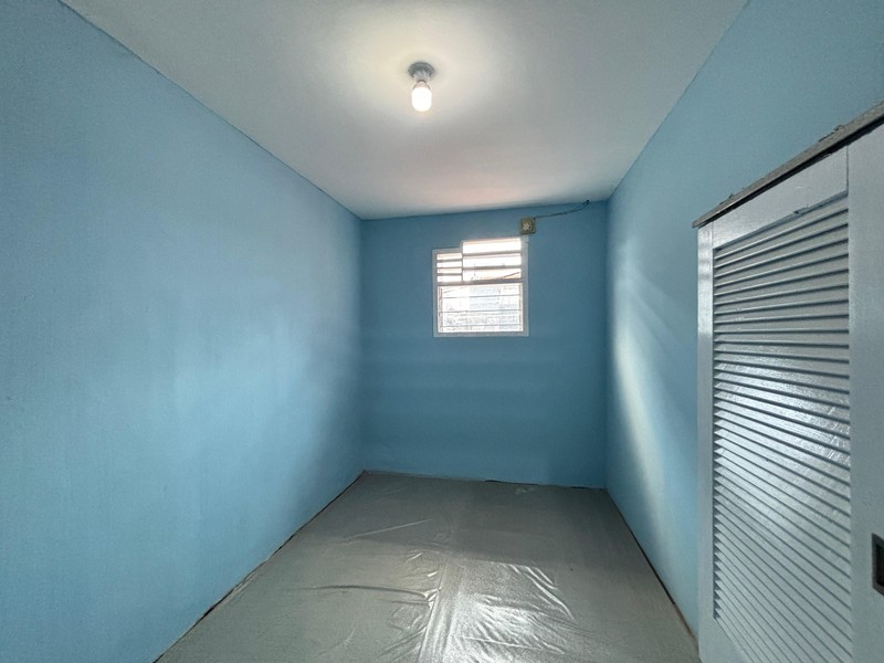 Rumah sudah Renovasi 2 Lantai di Belakang Mall Kota Kasablanka