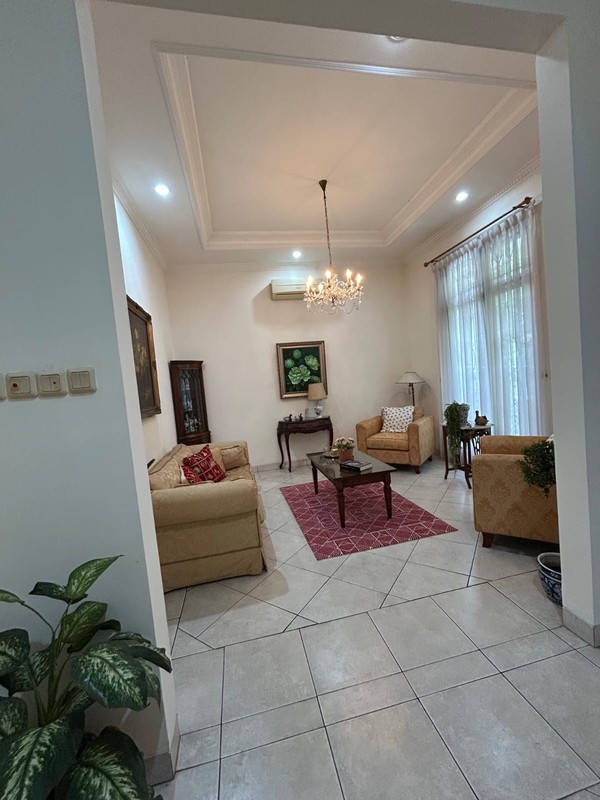 Rumah Bagus  Di Jl Telaga Warna Cinere Tangerang Selatan,