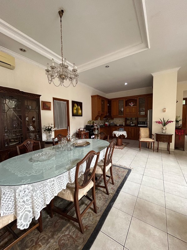 Rumah Bagus  Di Jl Telaga Warna Cinere Tangerang Selatan,