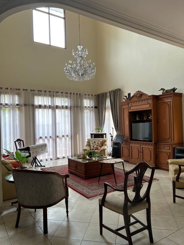 Rumah Bagus  Di Jl Telaga Warna Cinere Tangerang Selatan,