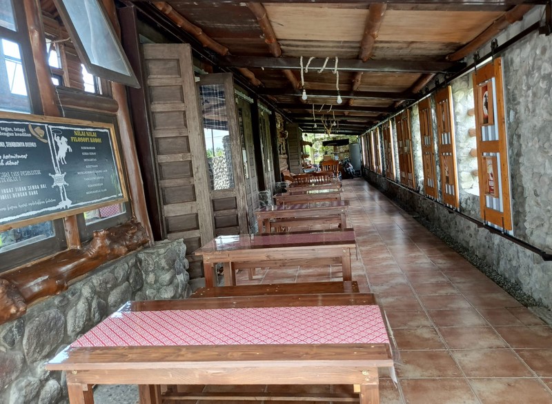 DIJUAL/DISEWAKAN Rumah Usaha Dekat Bakmi Pele, Jl.Godean km.8, Sleman 