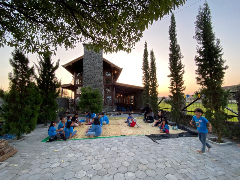 DIJUAL/DISEWAKAN Rumah Usaha Dekat Bakmi Pele, Jl.Godean km.8, Sleman 