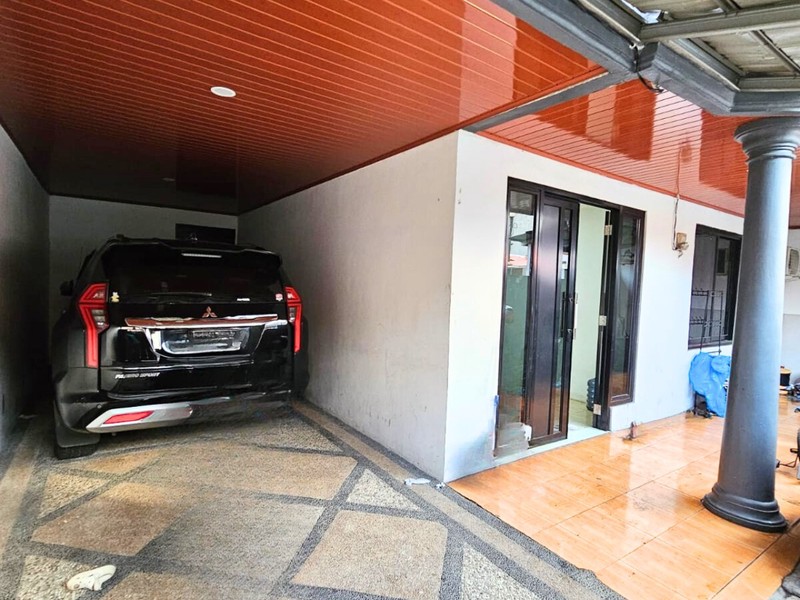 Rumah 2 Lantai di Pejaten Timur Jaksel