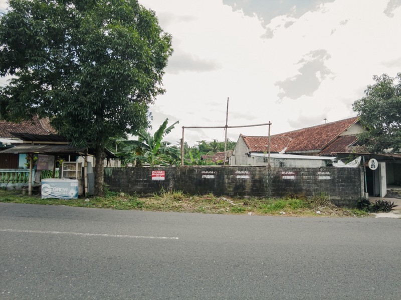 Tanah Eksklusif Lokasi Strategis di Pinggir Jl. Palagan KM 15, Sleman - Cocok untuk Investasi/Usaha