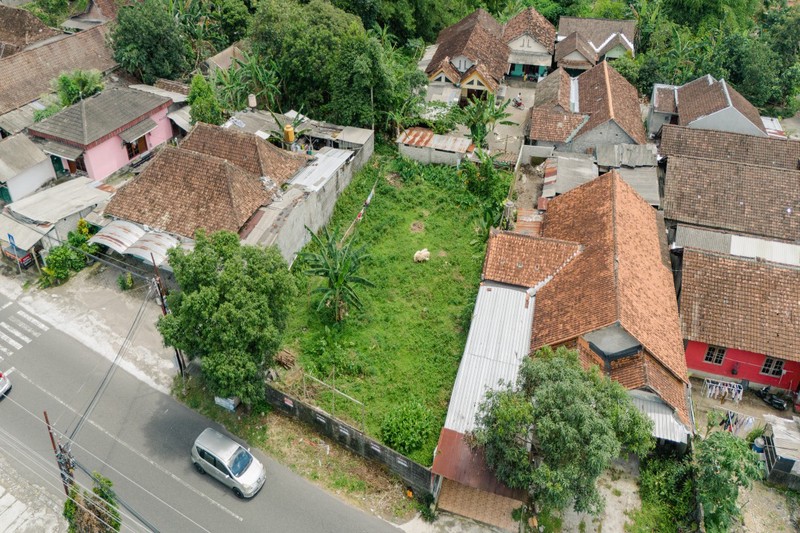 Tanah Eksklusif Lokasi Strategis di Pinggir Jl. Palagan KM 15, Sleman - Cocok untuk Investasi/Usaha