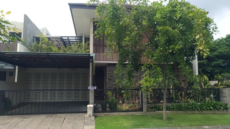 JUAL RUMAH GRAHA NATURA SBY BARAT