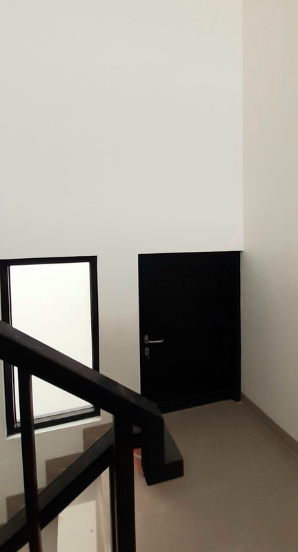 Ruko Siap Huni di Sektor IX Bintaro Jaya, Luas Tanah 100m, 2,5 Lantai Harga 200 Jt/Thn Nego