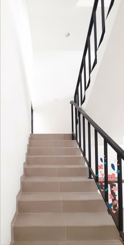 Ruko Siap Huni di Sektor IX Bintaro Jaya, Luas Tanah 100m, 2,5 Lantai Harga 200 Jt/Thn Nego