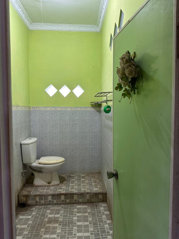 Tanah & Bangunan Rumah 2 Lantai Lokasi Strategis Dekat Pasar Pundong - Bantul 