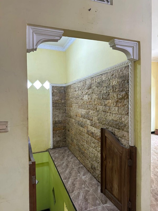 Tanah & Bangunan Rumah 2 Lantai Lokasi Strategis Dekat Pasar Pundong - Bantul 