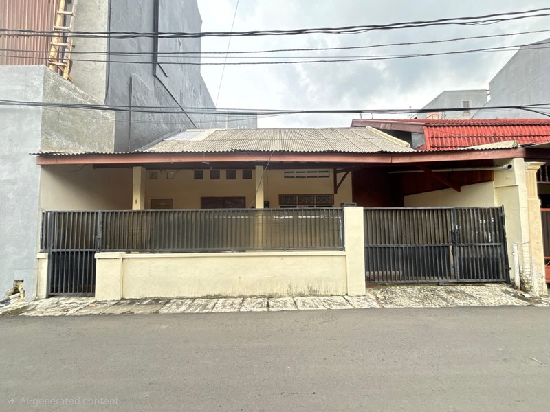 Rumah Luas 2 Lantai Disewakan di Tebet Timur - 4+1 KT, Lokasi Strategis & Lingkungan Premium
