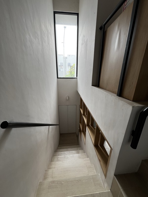 Langka ini, Rumah Baru di Tabebuya, Row Jalan 2 arah, Belum pernah di huni, dekat Grand Lucky dan sekolah international 