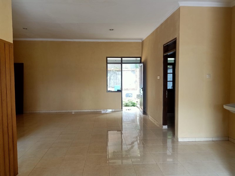Rumah Luas Permata Tanggulangin Sidoarjo SHM 3 KT Harga Nego