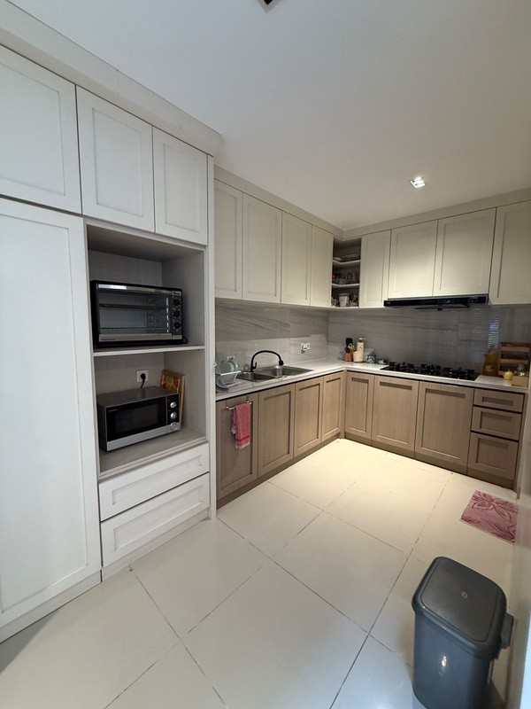 Hot Sale. Rumah mewah cluster Mozart, Gading Serpong