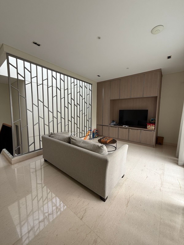Hot Sale. Rumah mewah cluster Mozart, Gading Serpong