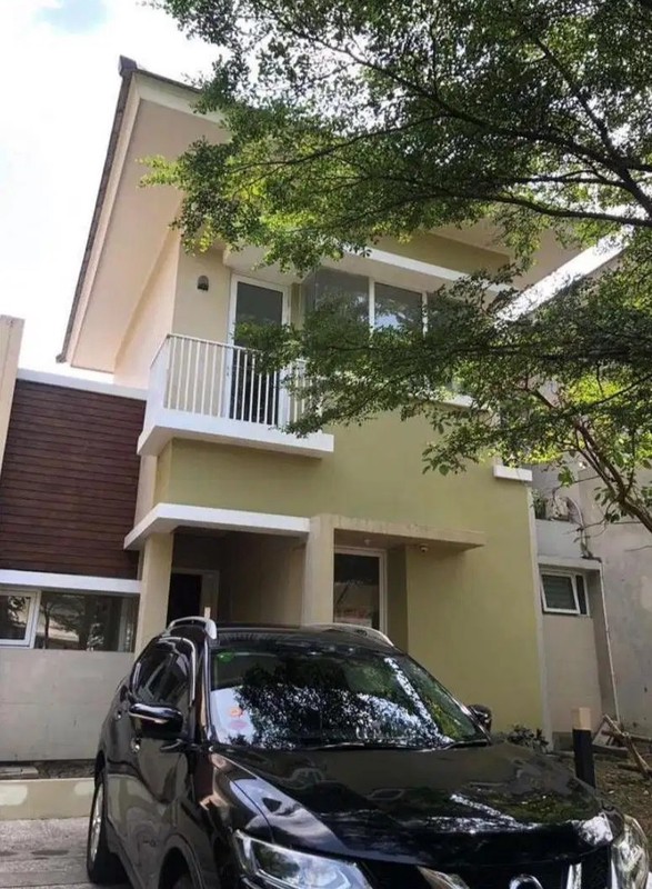 Flash Sale. Rumah bagus Eminent Ingenia, BSD