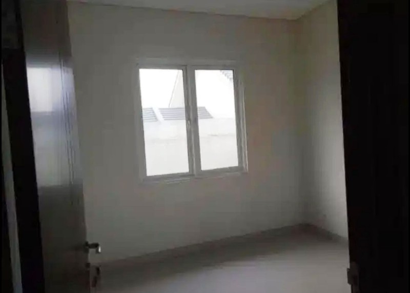 Flash Sale. Rumah bagus Eminent Ingenia, BSD