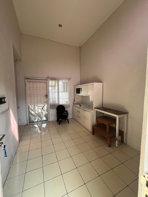 Rumah 2 lantai di jalan utama Setraland Parung Panjang