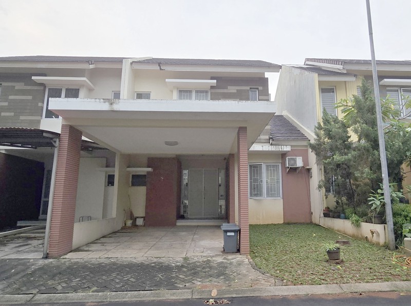 RUMAH 2 LANTAI BAJA RINGAN & GRANIT  DI SEVILLA BSD, Dekat ke stasiun Rawa Buntu