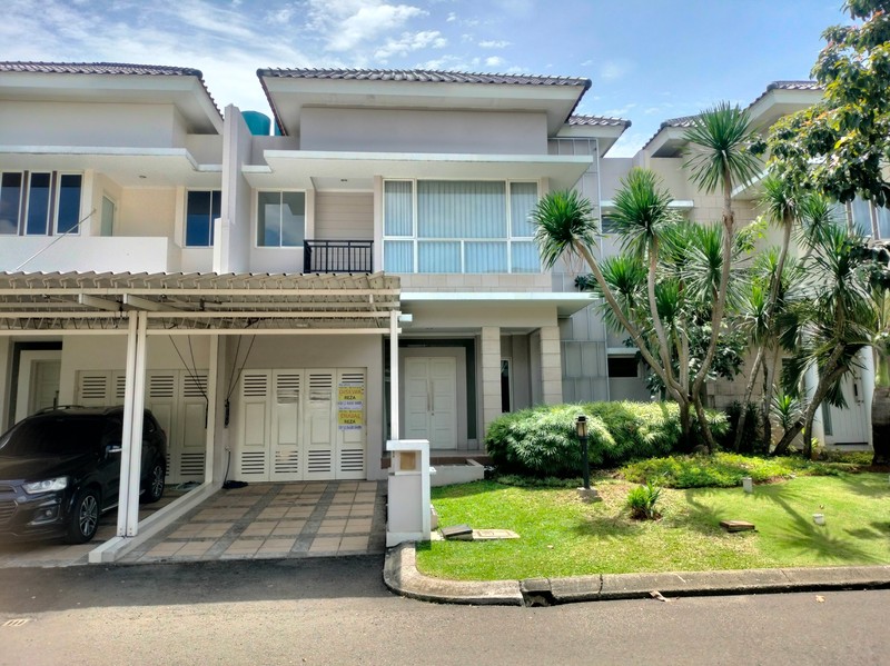 Best Price. Rumah mewah the Spring Goldfinch, Gading Serpong