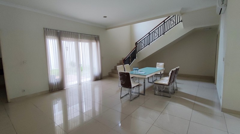 Best Price. Rumah mewah the Spring Goldfinch, Gading Serpong