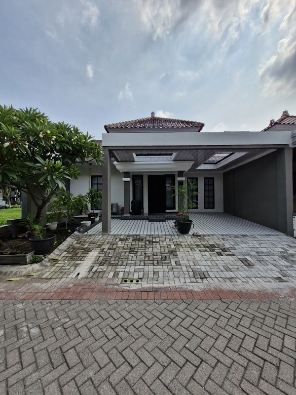 2 Milyar-an Rumah Citraland Royal Park - Emerald Mansion - Lokasi Dekat Gwalk , Unesa - Special Lebar 10 Meter - Surat SHM