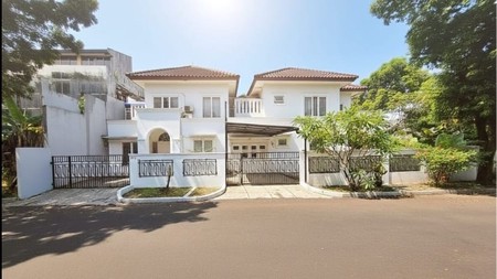 Dijual rumah cantik di Hook lokasi strategis premium lebak bulus 