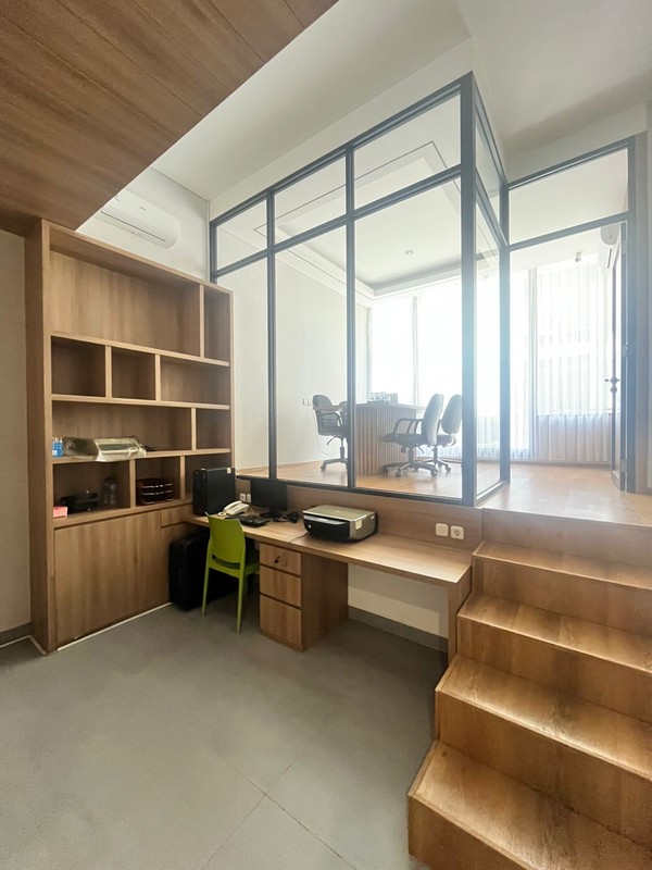  Dijual Rumah siap huni di Permata Hijau Mansion