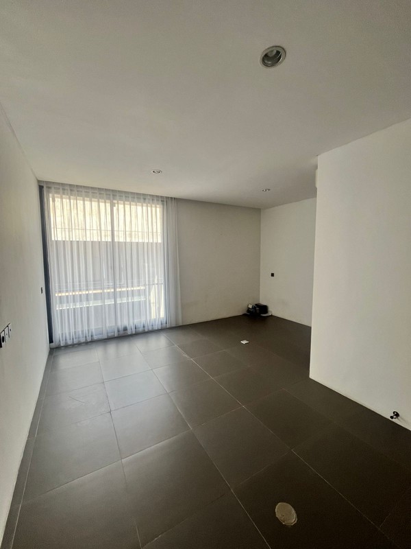  Dijual Rumah siap huni di Permata Hijau Mansion