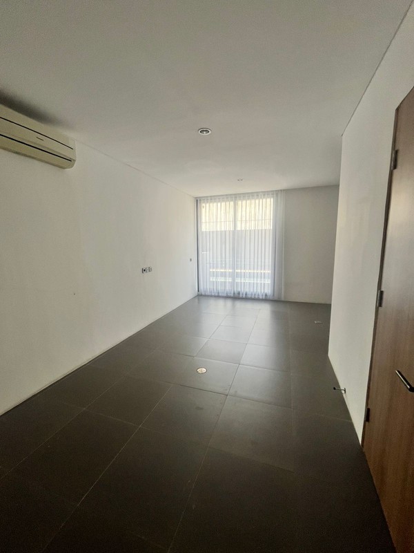  Dijual Rumah siap huni di Permata Hijau Mansion