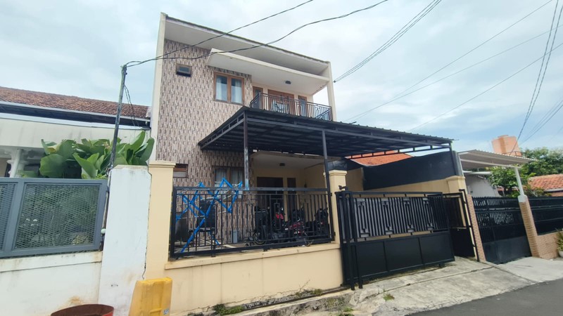 Rumah dijual di Pondok Labu - cocok untuk kos kosan, aman dan strategis