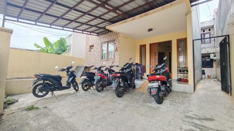 Rumah dijual di Pondok Labu - cocok untuk kos kosan, aman dan strategis