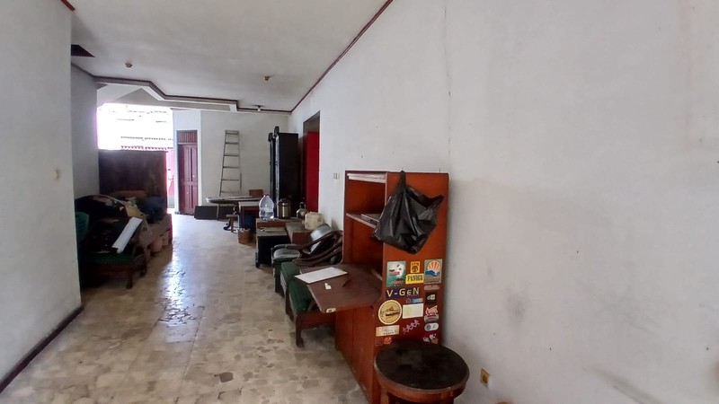 Rumah di jual hitung tanah, murahdibawah harga pasar ,  kompleks perumahan , one gate system 