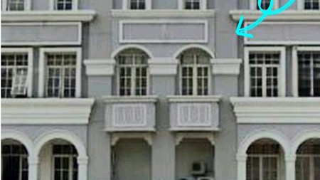 Ruko MOI Boulevard Barat, Kelapa Gading. Hadap jalan raya. Rapih, siap pakai.