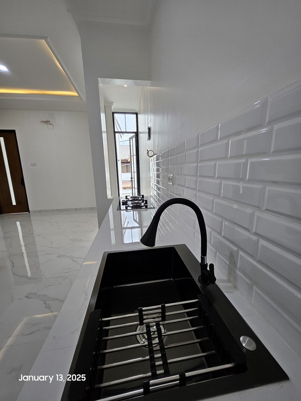 Rumah Baru 3Lantai Diarea Mega Cinere, Akses Gatte Toll Brigif