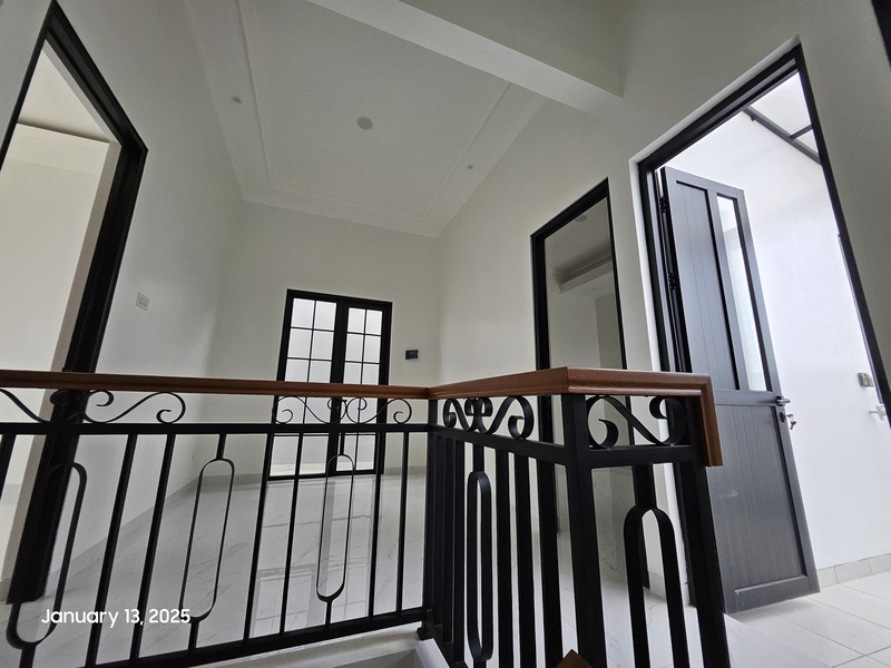 Rumah Baru 3Lantai Diarea Mega Cinere, Akses Gatte Toll Brigif