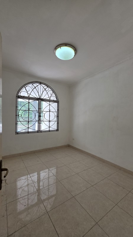 Rumah Siap Huni Baru Renovasi di Kota Wisata