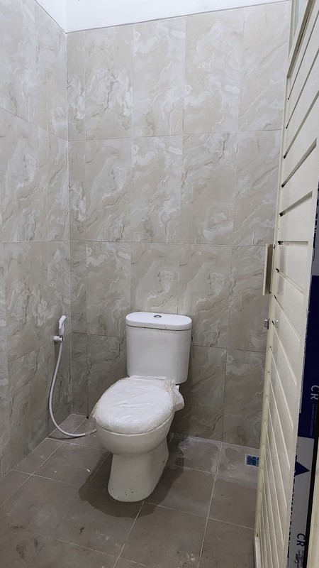 DISEWAKAN RUKO 3 LANTAI JALAN RAYA  PAKAL SURABAYA BARAT