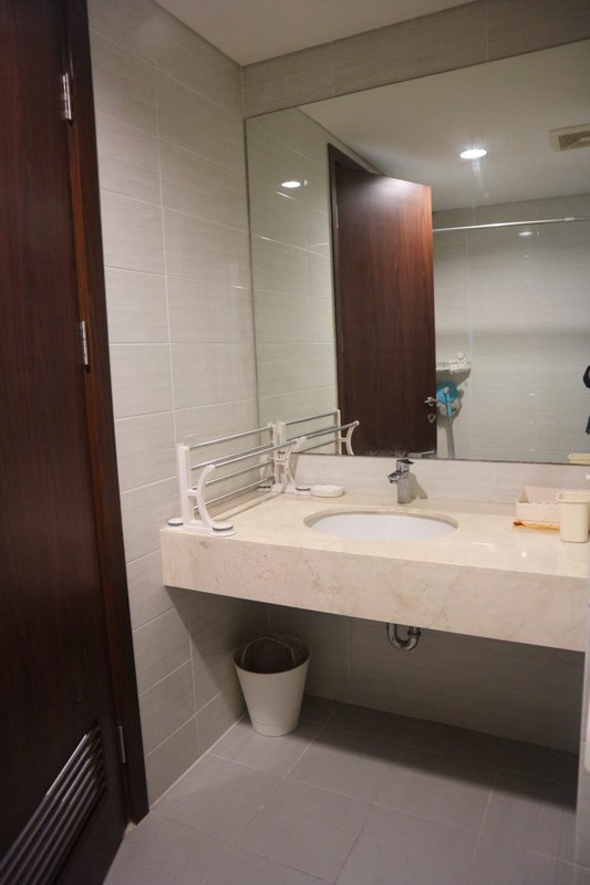 Apartemen Kemang Village Intercon 1BR Furnished Murah