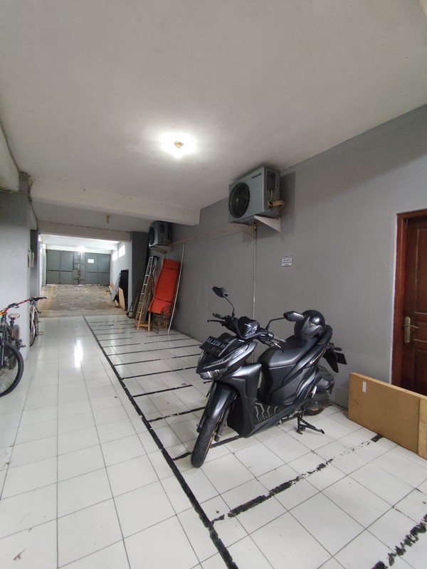 Disewakan Bangunan Komersial 2 Lantai ,Lokasi Selokan Mataram, Dekat UGM & RS Sardjito, Sinduadi, Mlati, Sleman