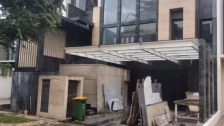 Hot Price. Rumah mewah Navapark cluster Lancewood, BSD